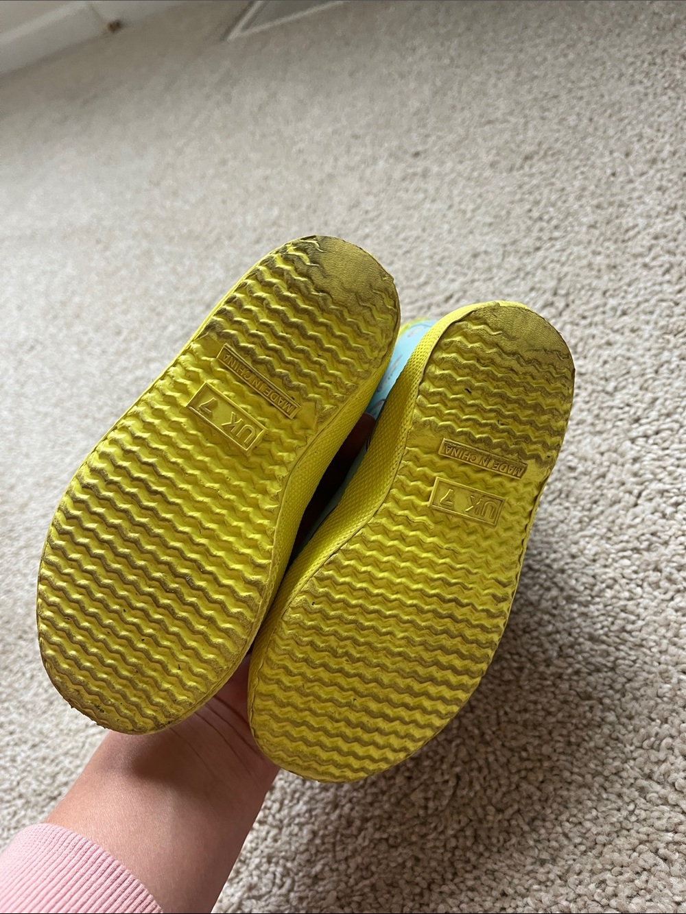 Hunter Kids Blue Rainbow Print Rain Boots with Yellow Trim - Picture 3 of 5